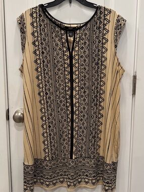 Alfani Beige Tunic Top with Black Geometric Trim